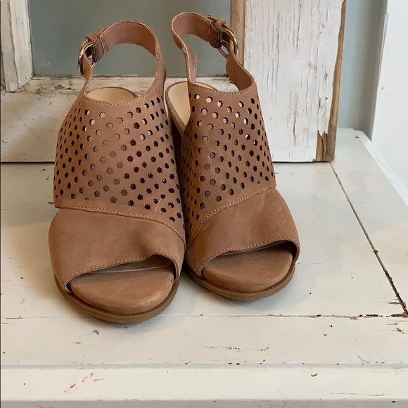 Nine West suede shoes. NWOT - Picture 2 of 8